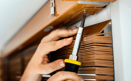 Cuándo reparar y cuándo cambiar una persiana